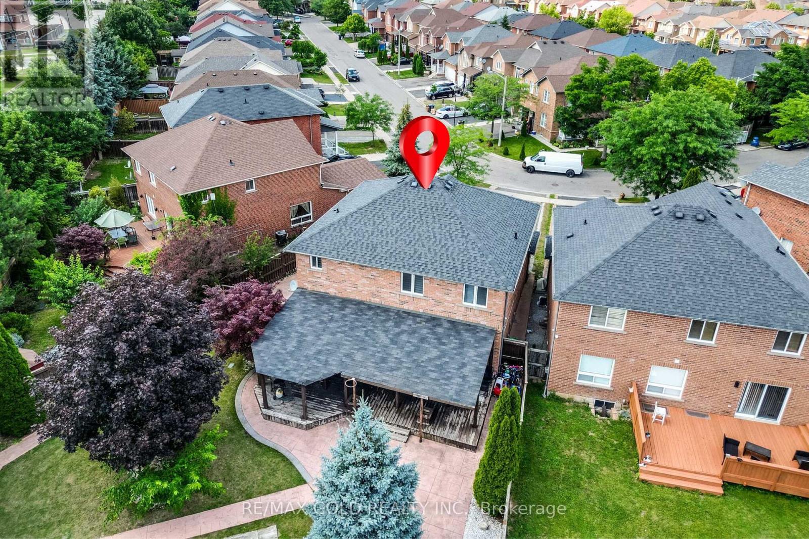 60 Four Seasons Circle, Brampton, Ontario  L7A 2A7 - Photo 45 - W13716140