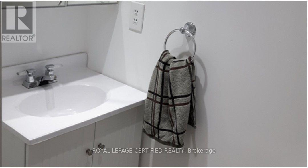 Room 61 - 3380 South Millway, Mississauga, Ontario  L5L 3L8 - Photo 3 - W13716152