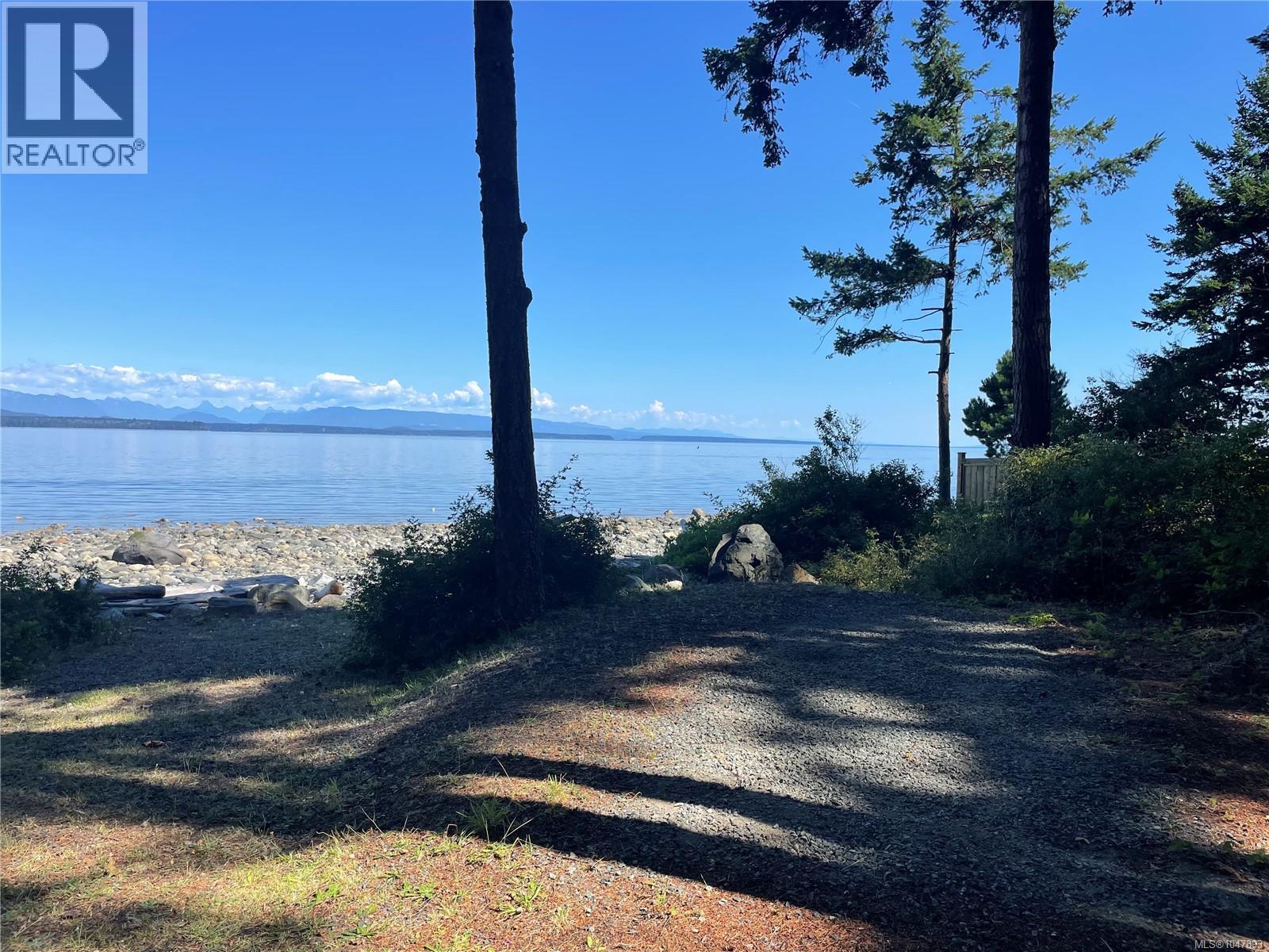624 Wa Wa Kie Rd, Quadra Island, British Columbia  V0P 0A8 - Photo 2 - 1047893