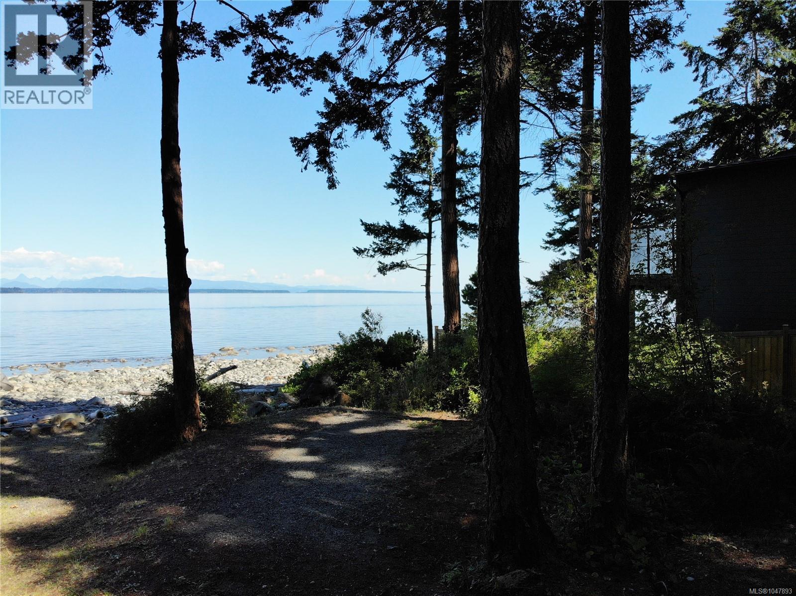 624 Wa Wa Kie Rd, Quadra Island, British Columbia  V0P 0A8 - Photo 3 - 1047893