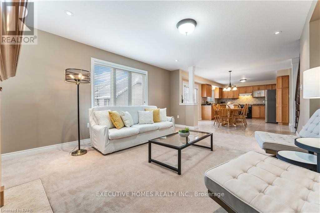 (Main Level) - 8 Roelfson Drive, Hamilton, Ontario  L9K 1P1 - Photo 19 - X13716082
