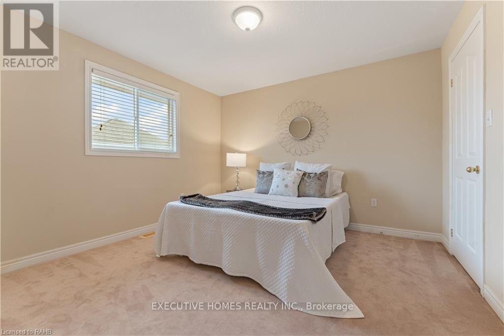 (Main Level) - 8 Roelfson Drive, Hamilton, Ontario  L9K 1P1 - Photo 25 - X13716082