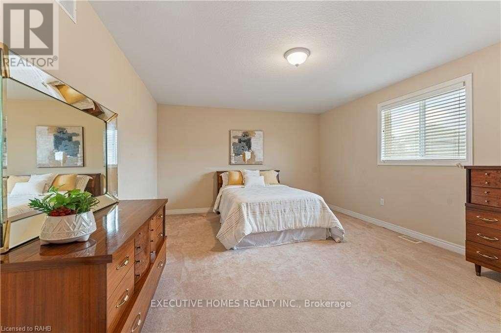(Main Level) - 8 Roelfson Drive, Hamilton, Ontario  L9K 1P1 - Photo 27 - X13716082