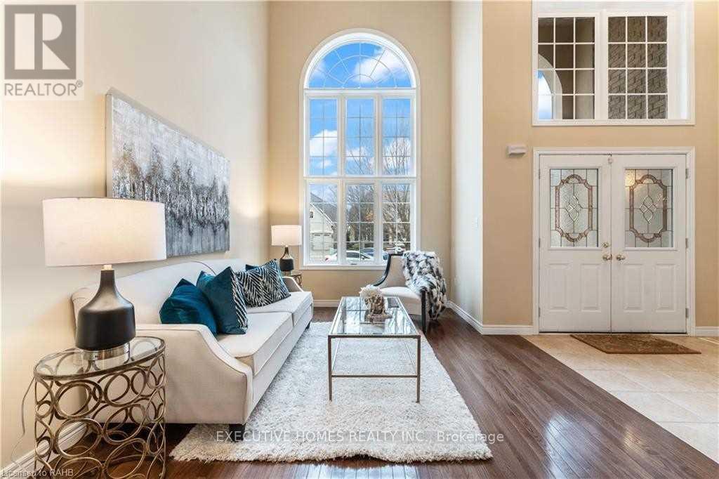 (Main Level) - 8 Roelfson Drive, Hamilton, Ontario  L9K 1P1 - Photo 6 - X13716082
