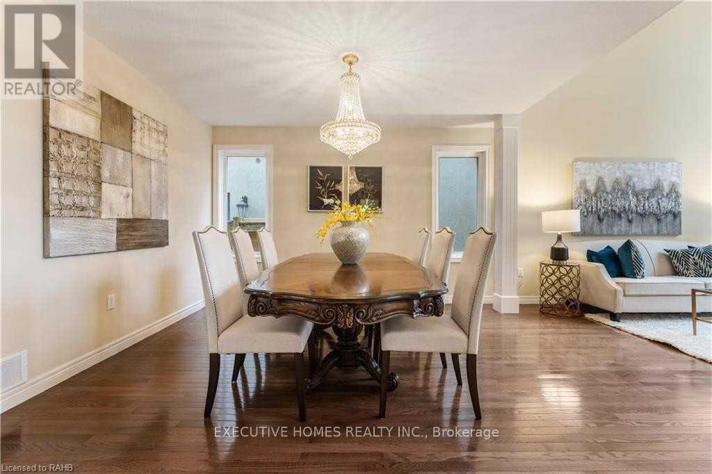 (Main Level) - 8 Roelfson Drive, Hamilton, Ontario  L9K 1P1 - Photo 9 - X13716082