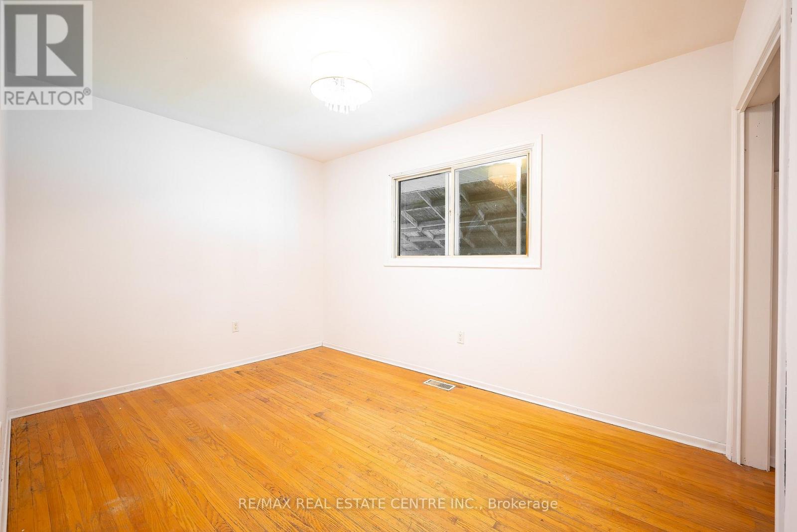 295 Millvue Street, Cambridge, Ontario  N3C 1T6 - Photo 12 - X13716130