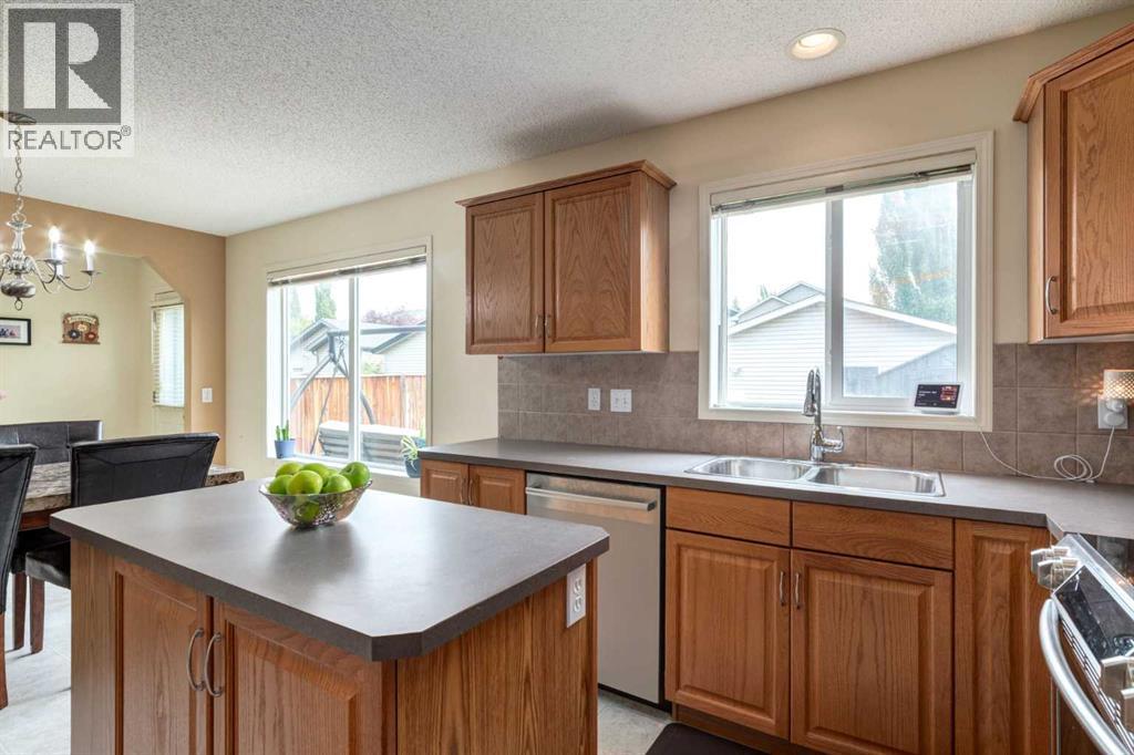 880 Prestwick Circle Se, Calgary, Alberta  T2Z 4E4 - Photo 12 - A2338827