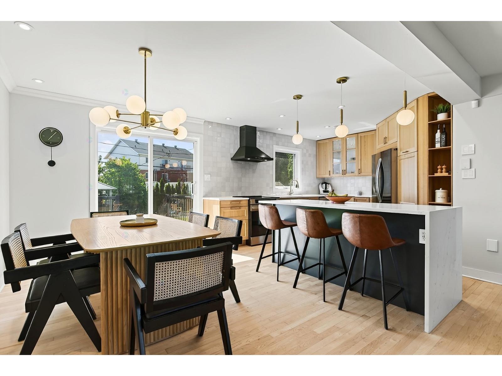 5105 Place Félix-Leclerc Sainte-Catherine Quebec Canada J5C1H1 2