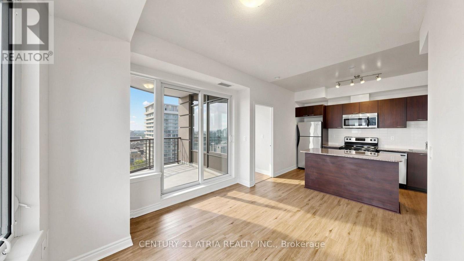 1802 - 385 Prince Of Wales Drive, Mississauga, Ontario  L5B 0C6 - Photo 11 - W13713248