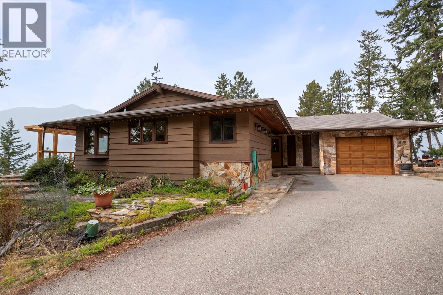 9813 3a Highway, Twin Bays, British Columbia V0B 1A1 - Photo 3 - 10398222