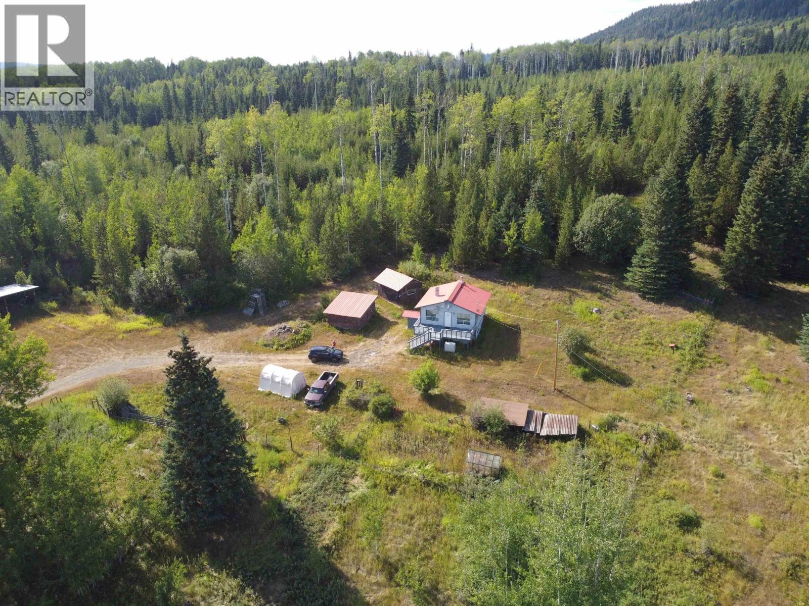 7188 Grossett Road, Bridge Lake, British Columbia  V0K 1X2 - Photo 5 - R3157976