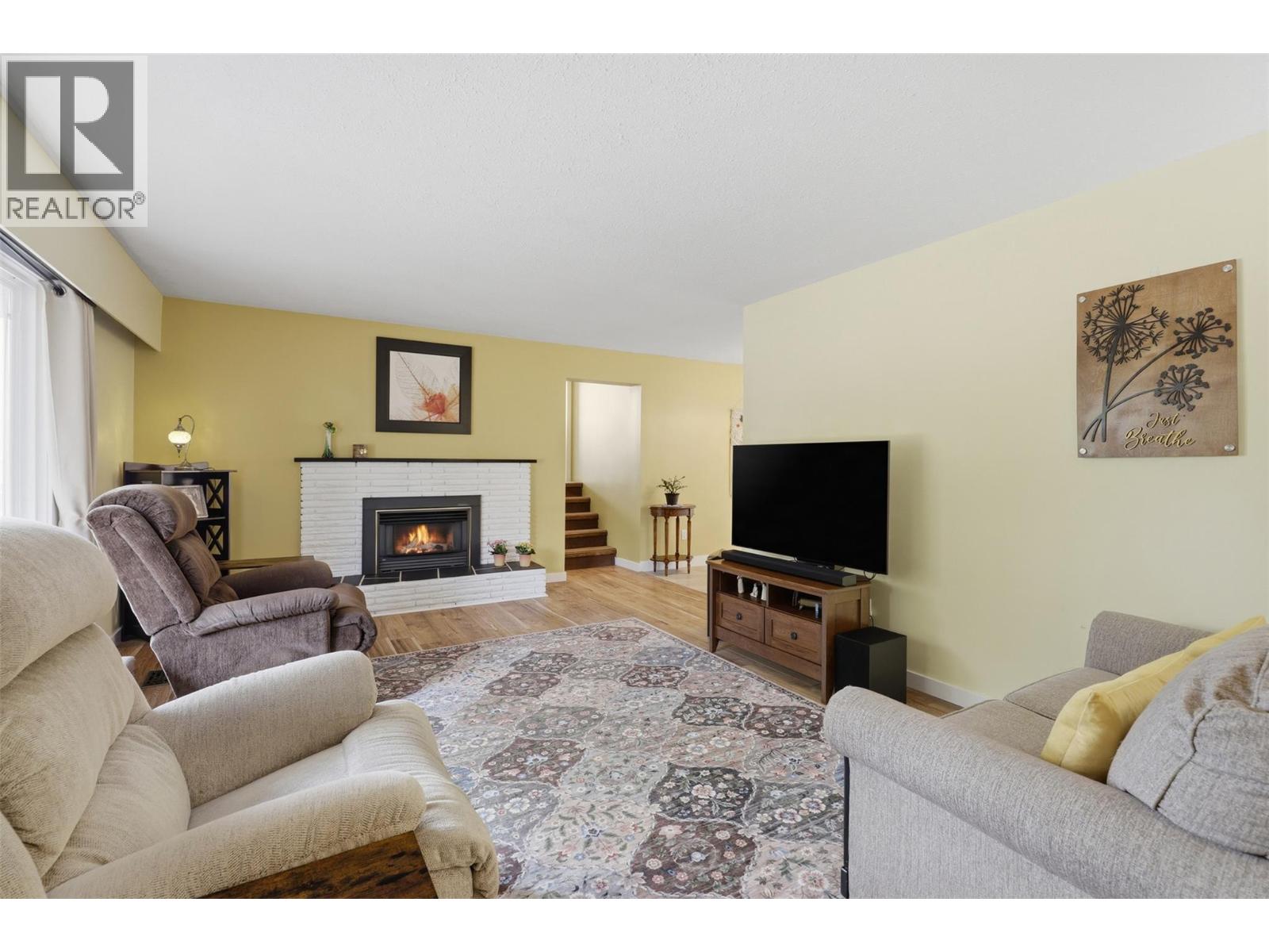 3325 Boyd Road, Merritt, British Columbia V1K 1J3 - Photo 5 - 10396953