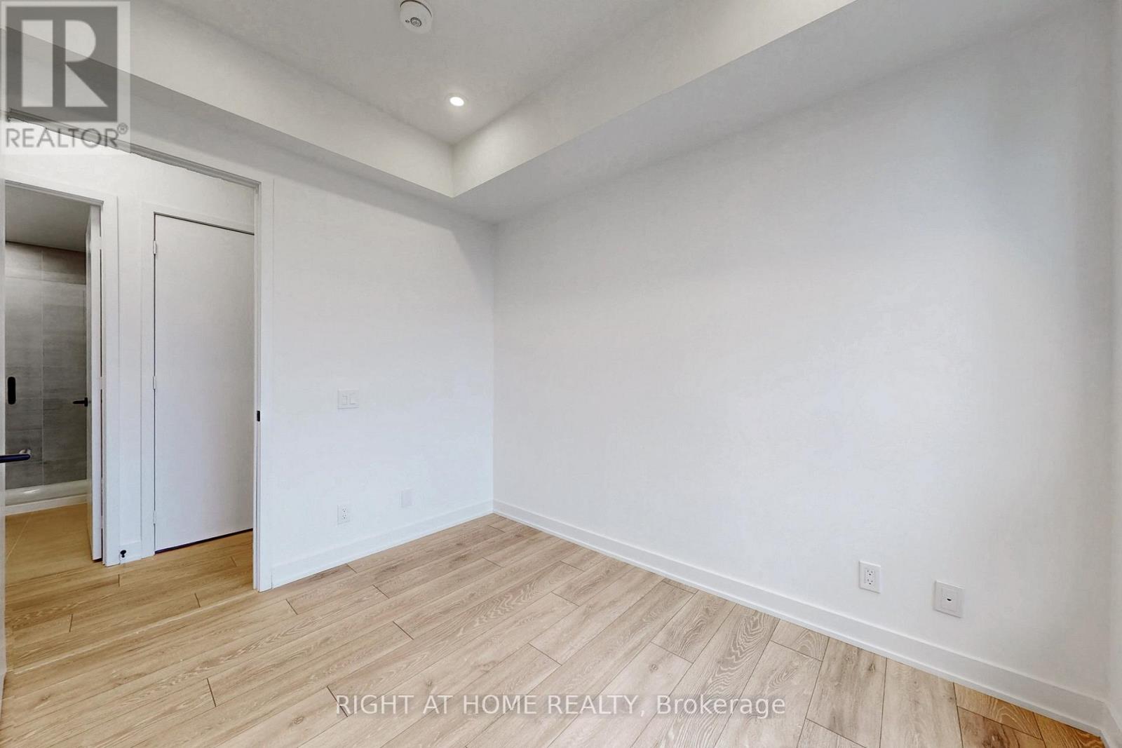 3302 - 108 Peter Street, Toronto, Ontario  M5V 0W2 - Photo 12 - C13716170