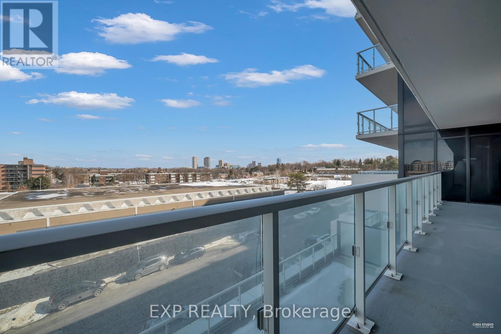 313 - 50 O'neill Road, Toronto, Ontario  M3C 0R2 - Photo 4 - C13716182
