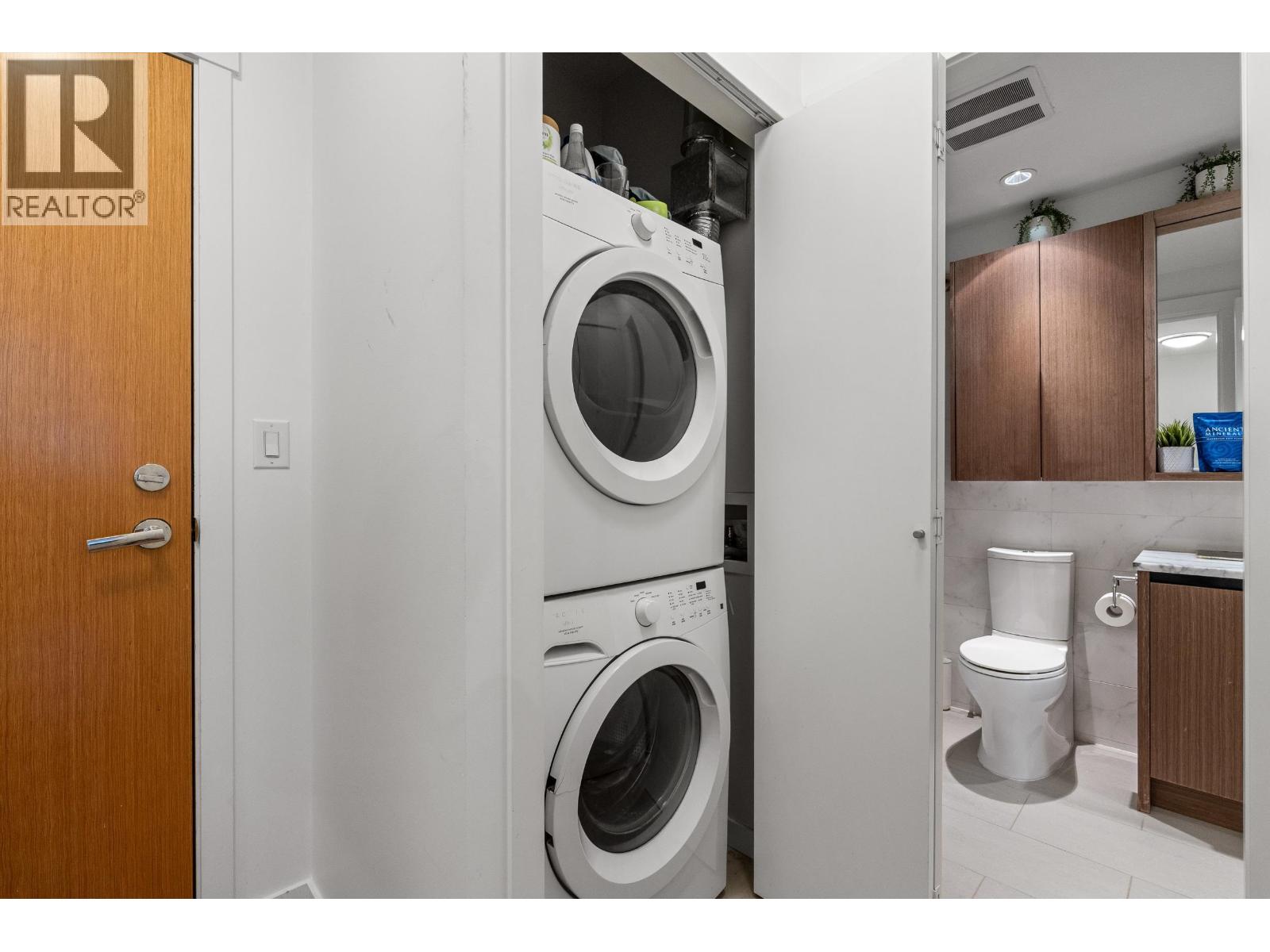 205 135 W 2nd Street, North Vancouver, British Columbia V7M 0C5 - Photo 13 - R3159201