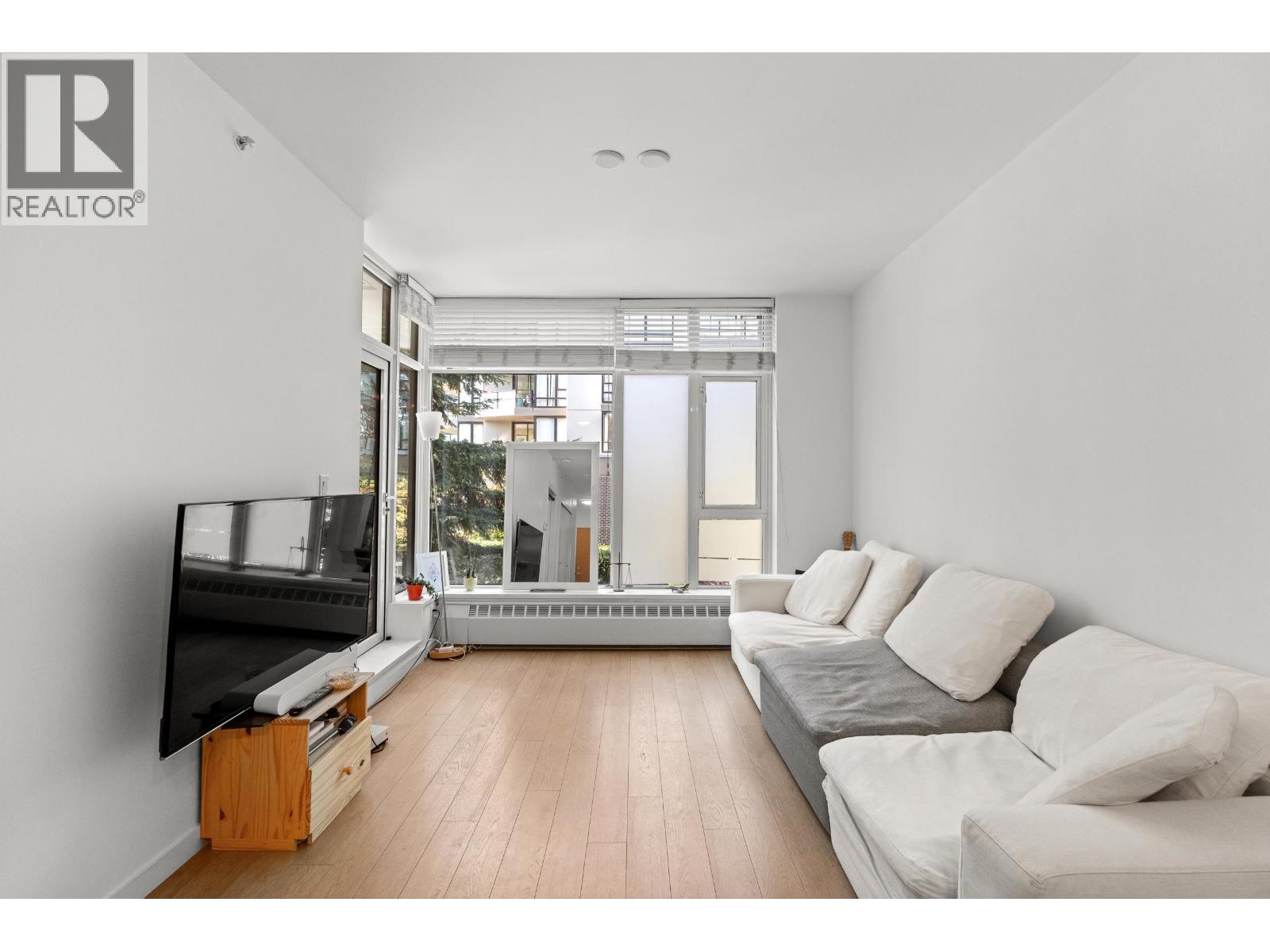 205 135 W 2nd Street, North Vancouver, British Columbia V7M 0C5 - Photo 7 - R3159201