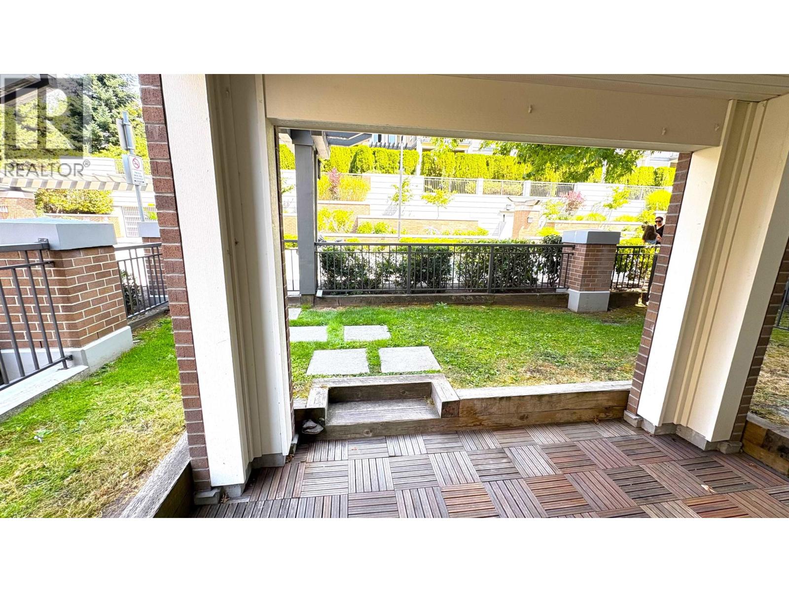 106 4788 BRENTWOOD DRIVE, Burnaby, British Columbia