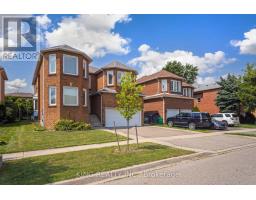 52 LEEWARD DRIVE, Brampton, Ontario