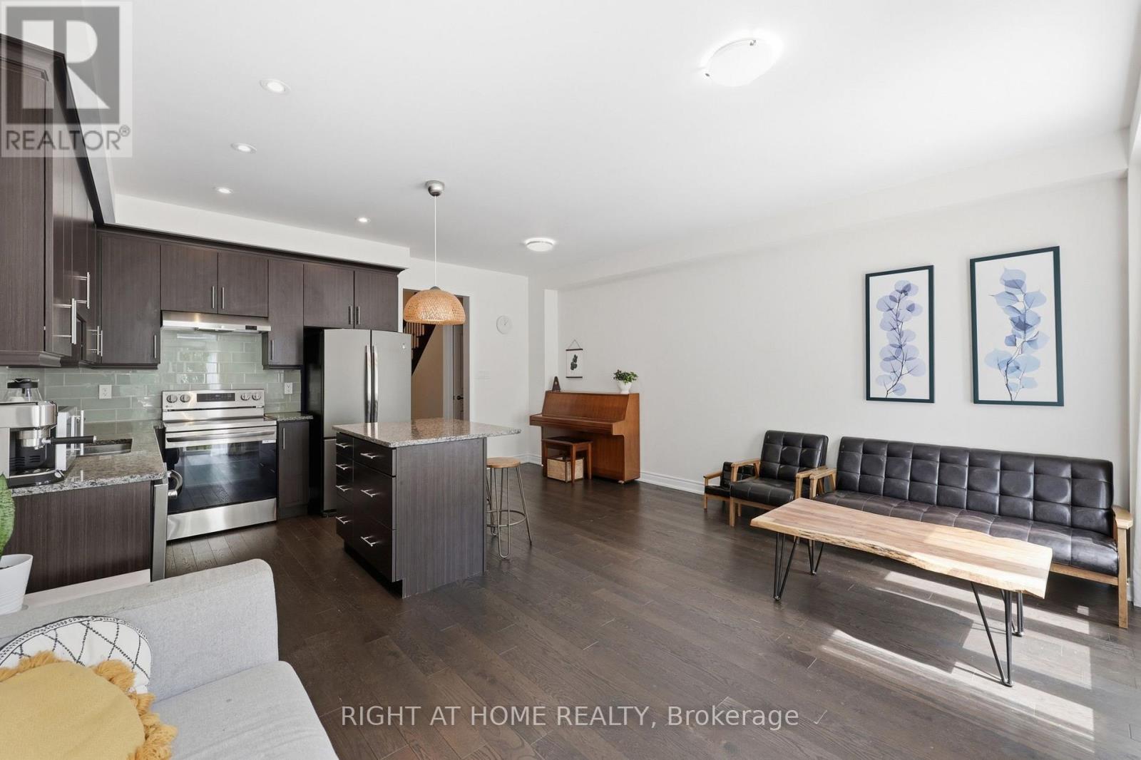 52 Upper Canada Court, Halton Hills, Ontario  L7G 0L1 - Photo 11 - W13716178