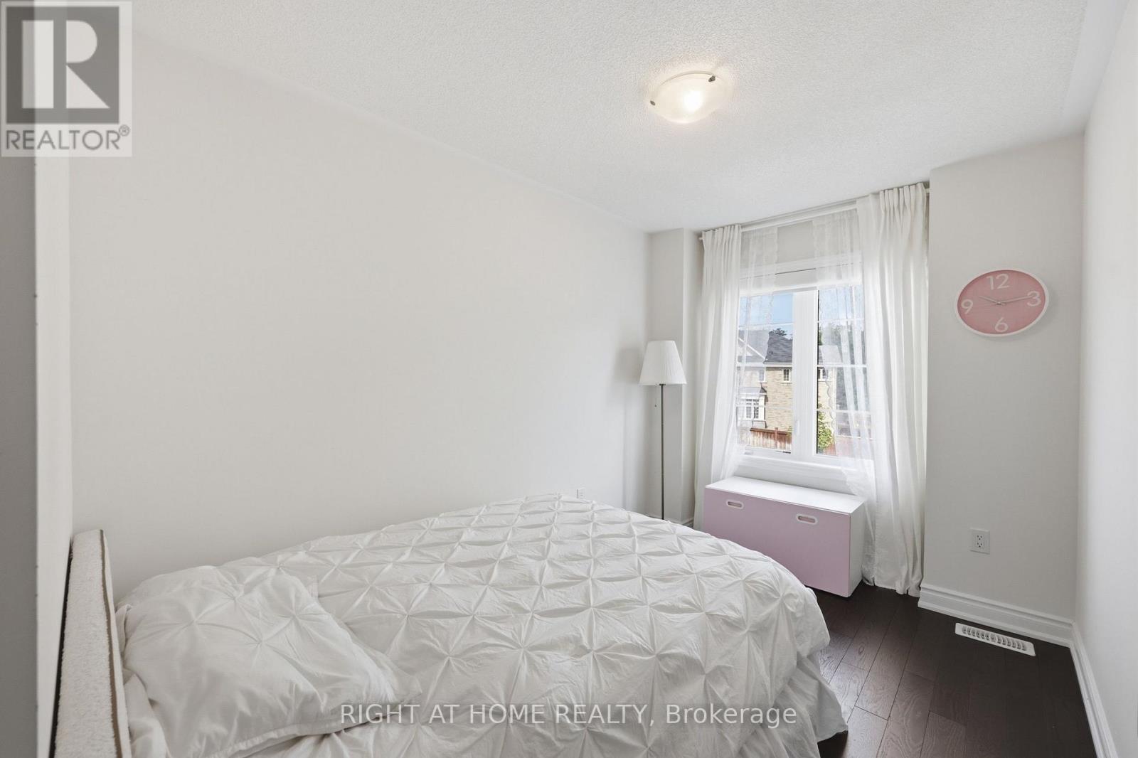 52 Upper Canada Court, Halton Hills, Ontario  L7G 0L1 - Photo 20 - W13716178