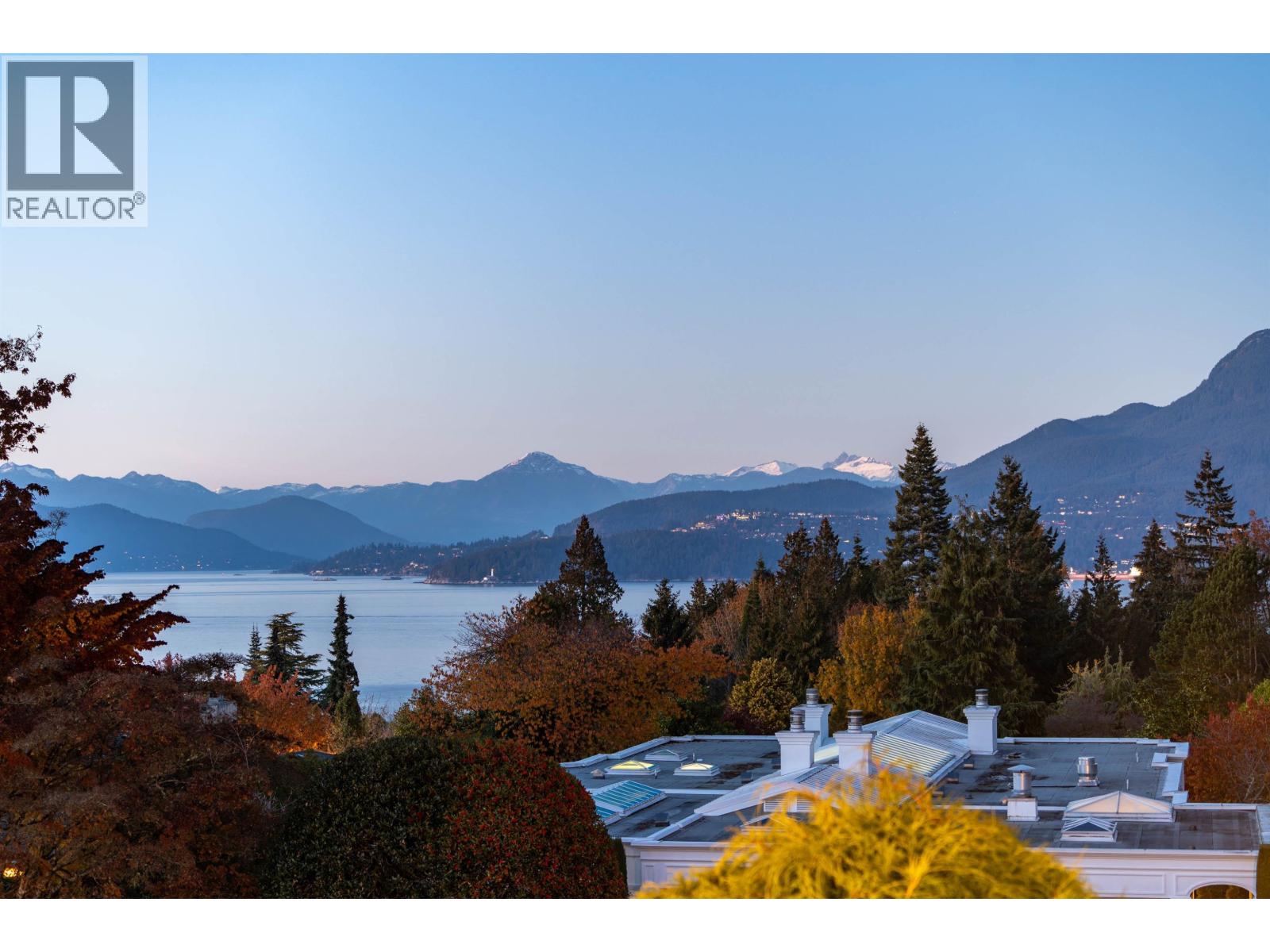 5550 KINGSTON ROAD, Vancouver, British Columbia