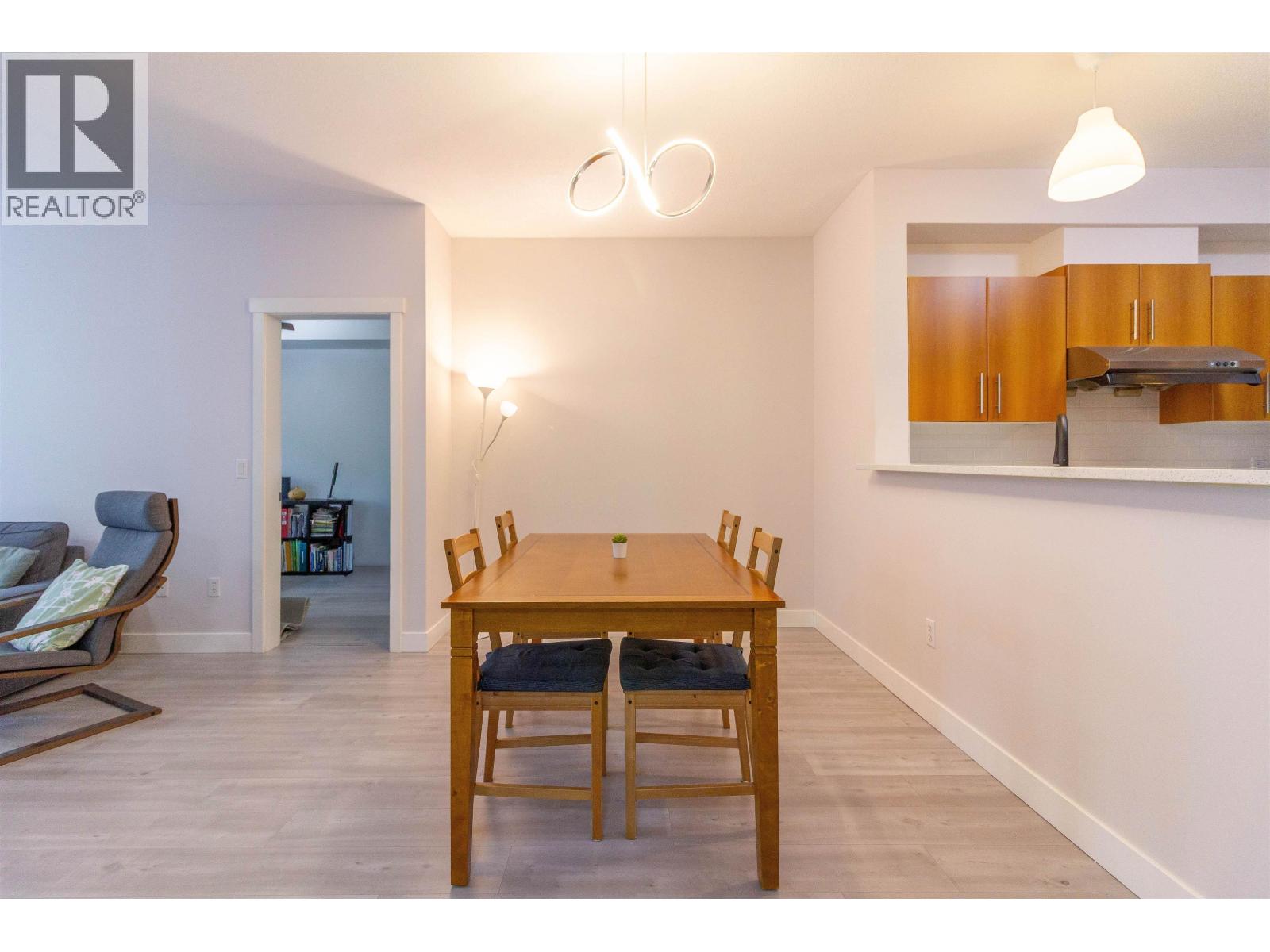 32 9229 University Crescent, Burnaby, British Columbia V5A 4Z2 - Photo 5 - R3159091