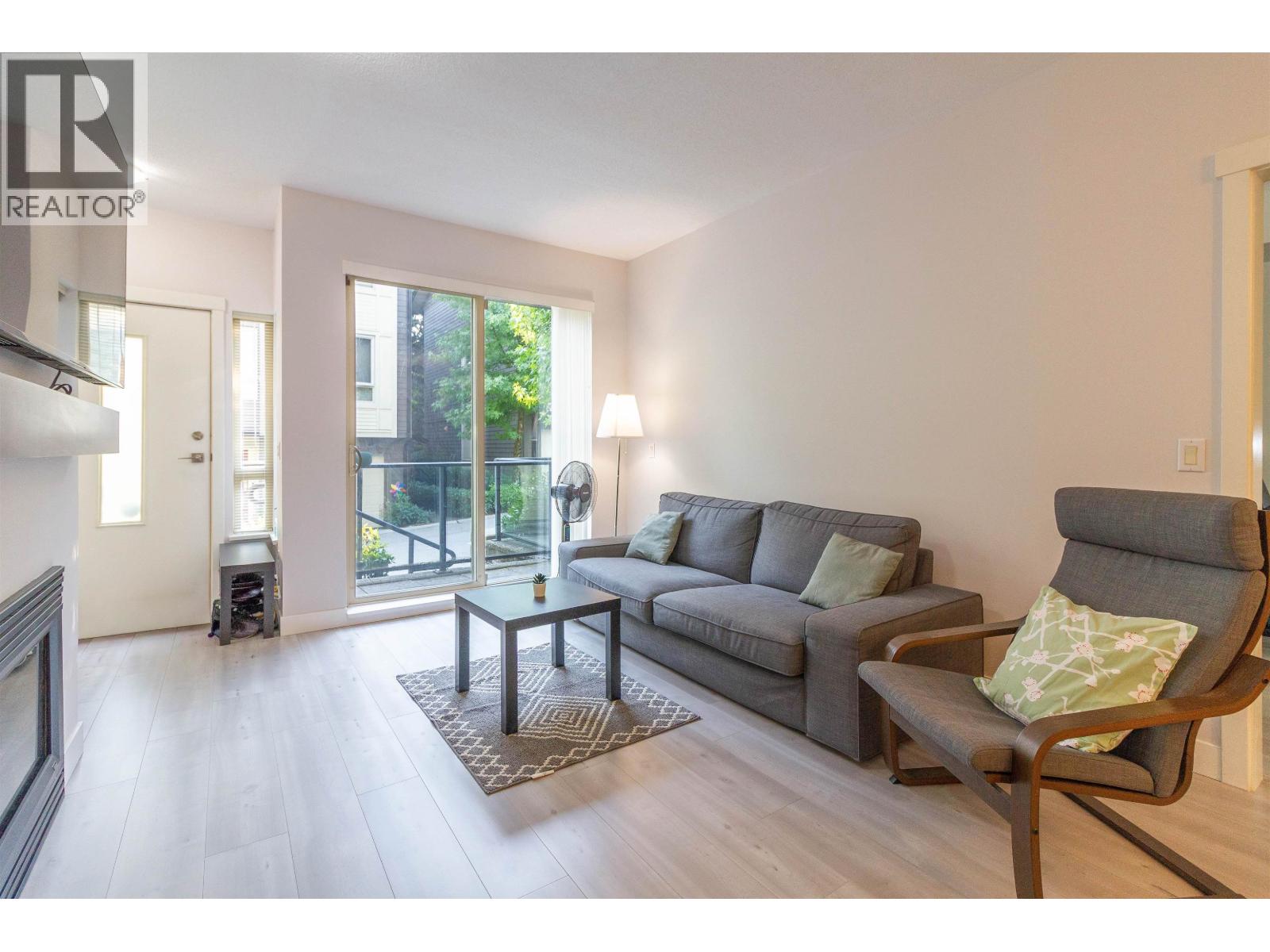 32 9229 University Crescent, Burnaby, British Columbia V5A 4Z2 - Photo 4 - R3159091