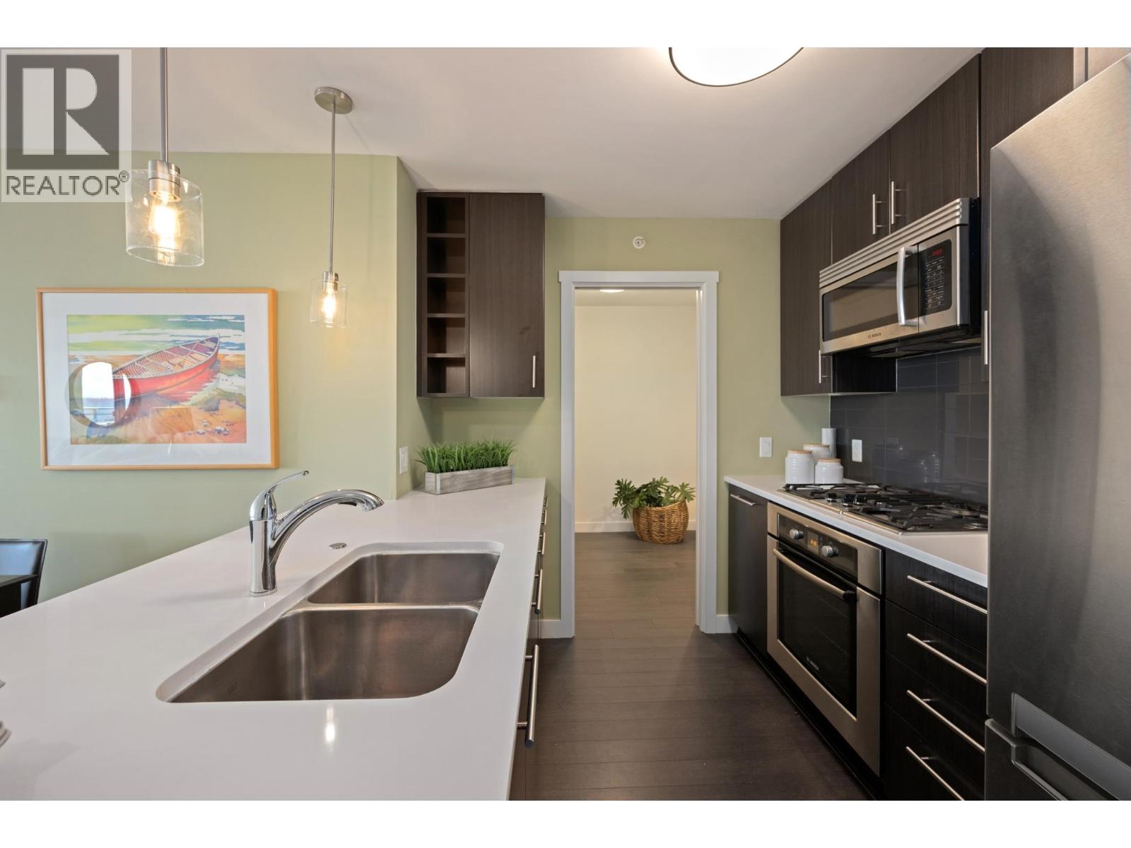 1808 608 Belmont Street, New Westminster, British Columbia V3M 0G8 - Photo 3 - R3155159