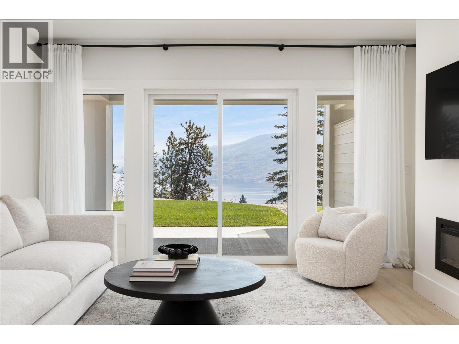 6181 Brigade Court, Peachland, British Columbia  V0H 1X7 - Photo 39 - 10398909