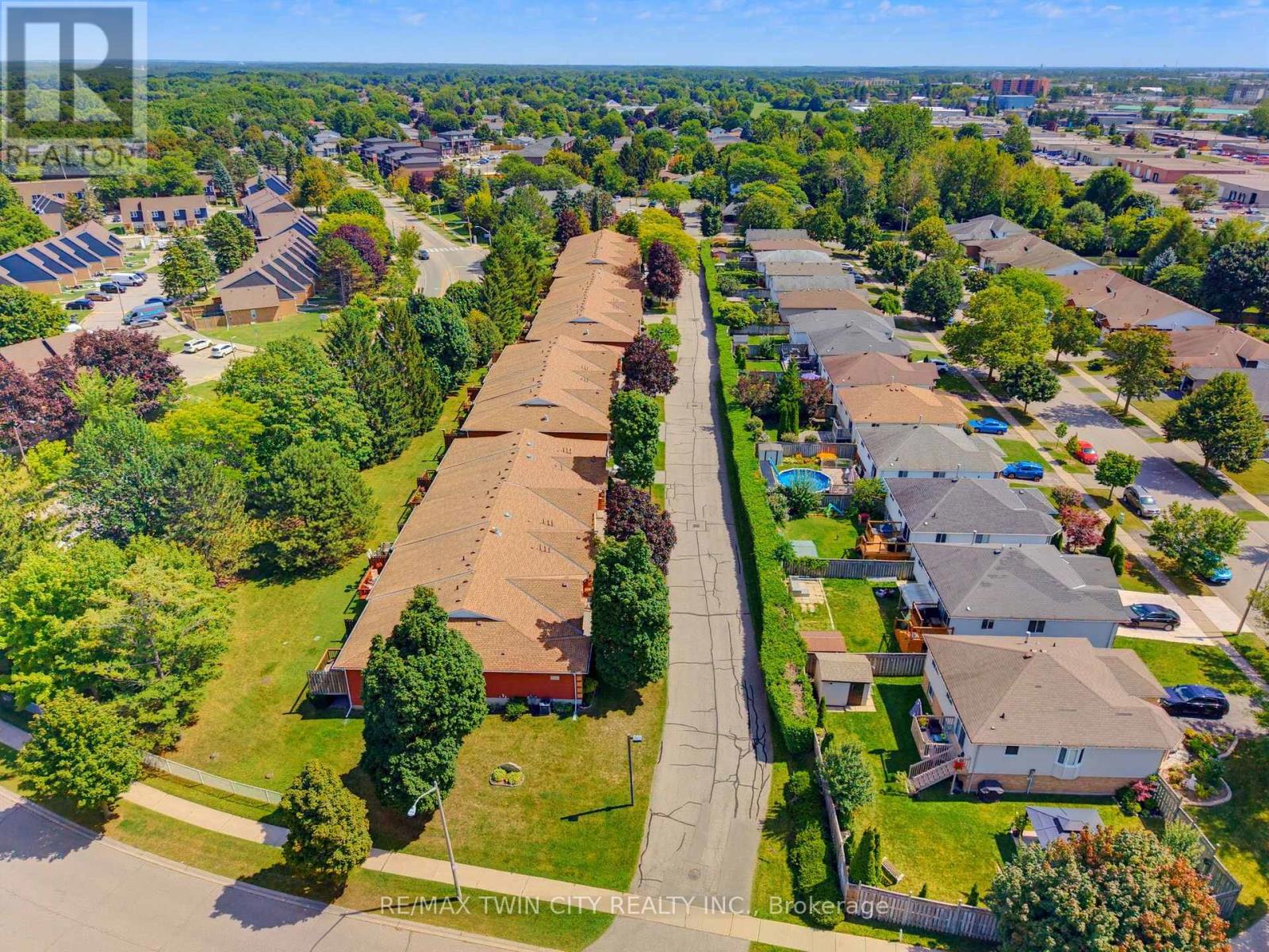 2 - 1 Buchanan Crescent, Brantford, Ontario  N3P 2B2 - Photo 2 - X13716158