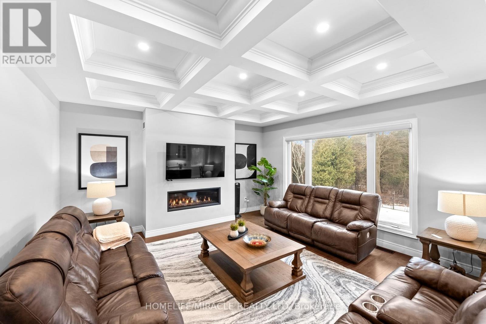 147 Ambrous Crescent W, Guelph, Ontario  N1G 0E4 - Photo 5 - X13716172