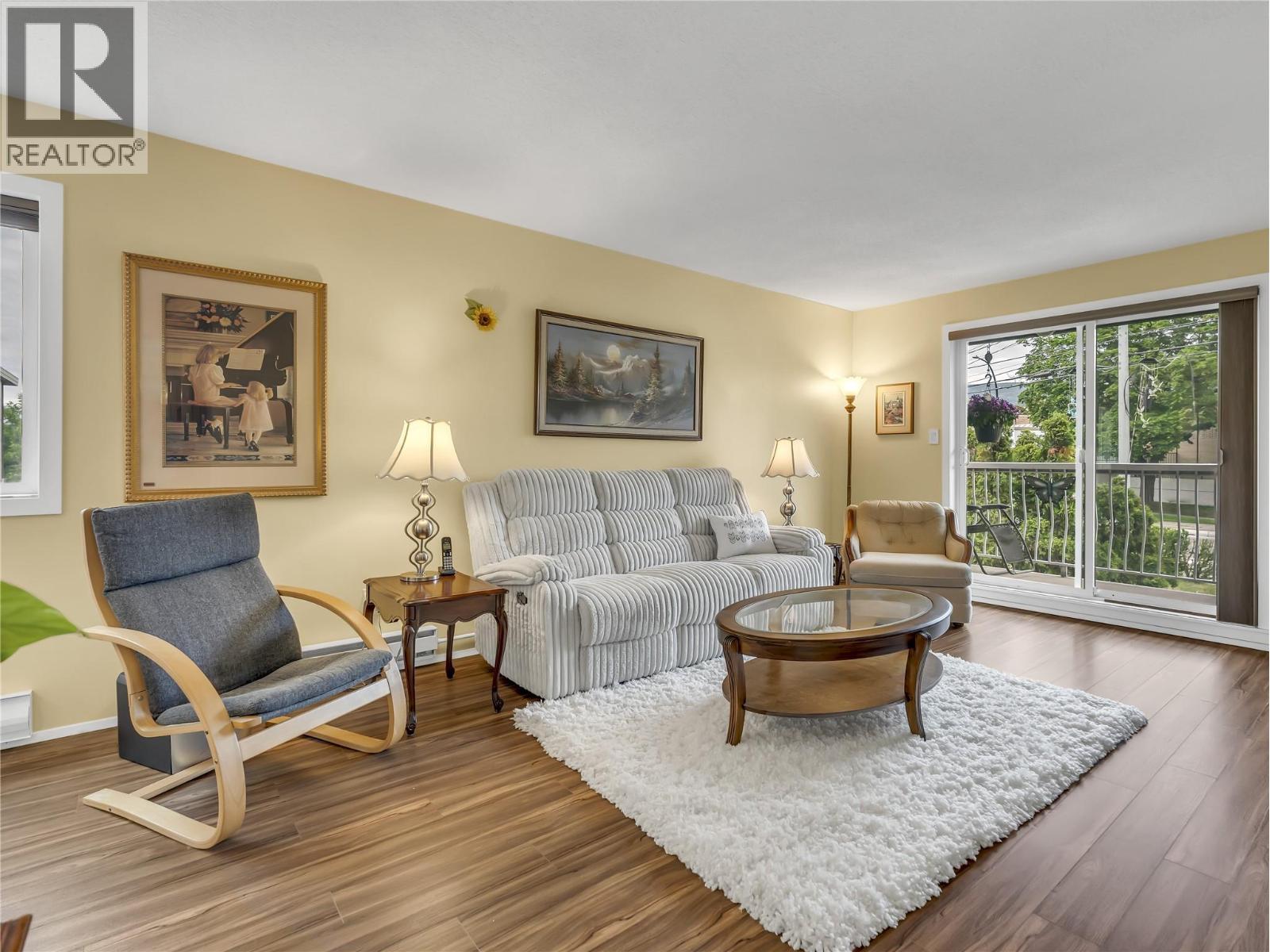 803 Fairview Road Unit# 212, Penticton, British Columbia  V2A 5Y7 - Photo 2 - 10390713