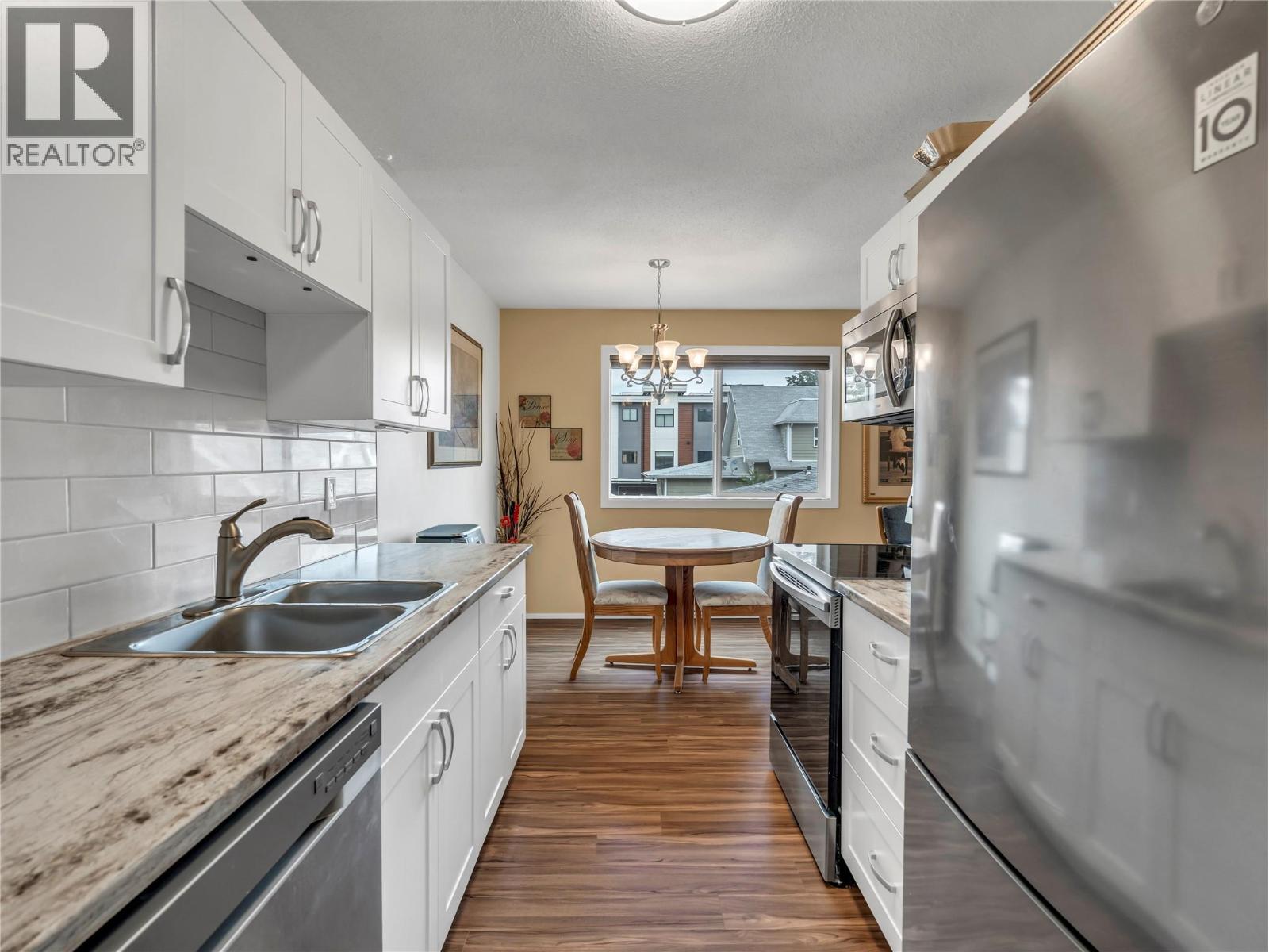 803 Fairview Road Unit# 212, Penticton, British Columbia  V2A 5Y7 - Photo 6 - 10390713