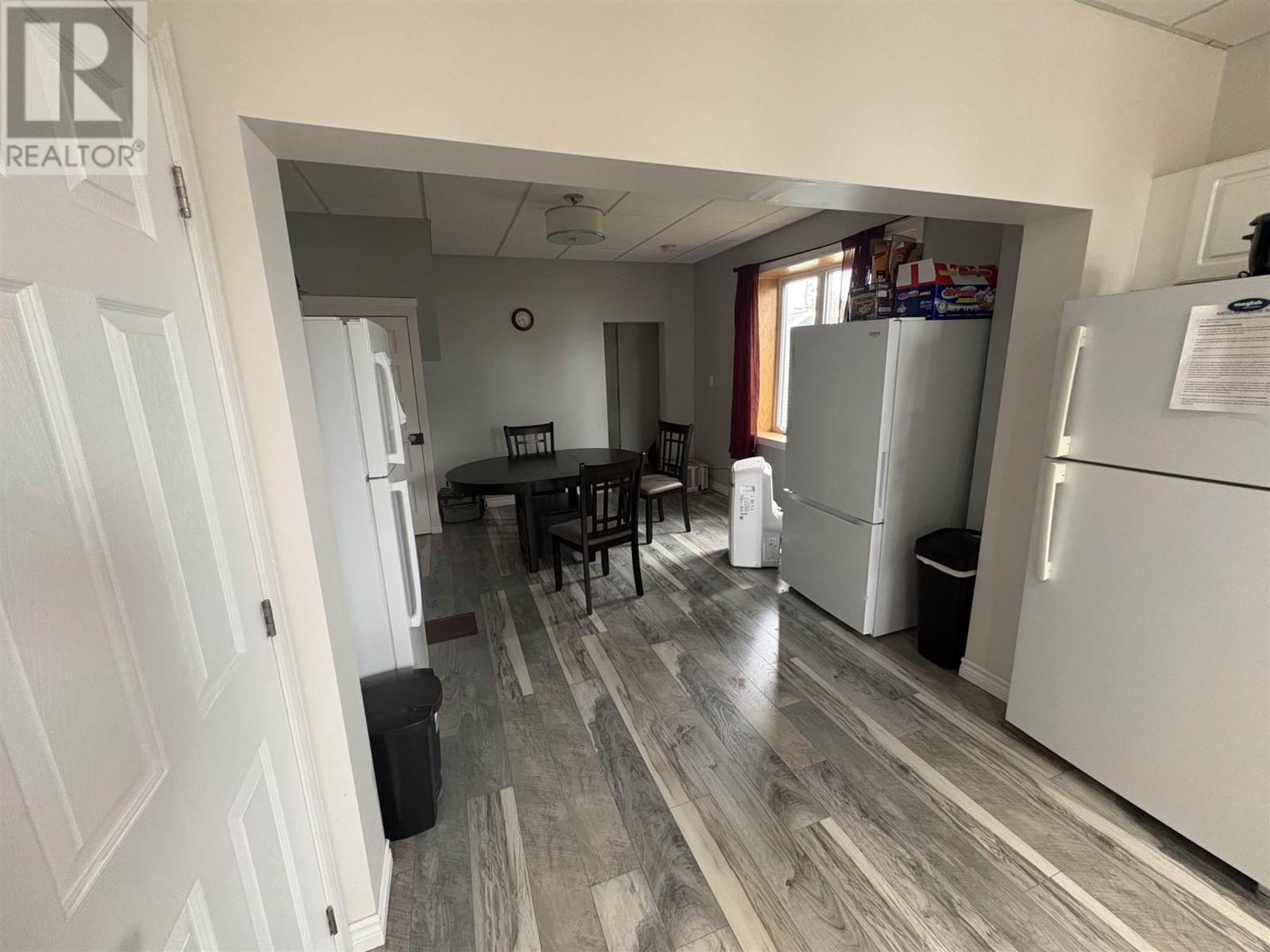 28 Aberdeen Street South, Chapleau, Ontario  P0M 1K0 - Photo 3 - SM262330