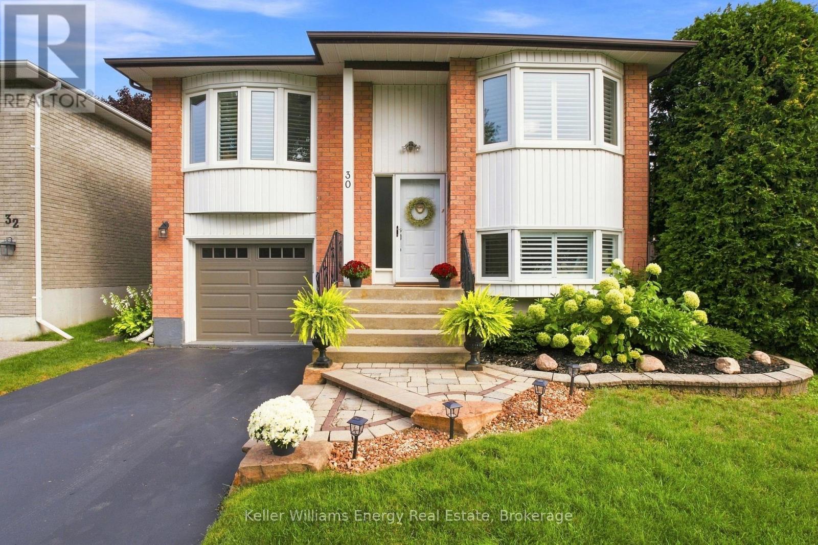 30 Alderbrook Drive, Clarington, Ontario  L1E 1Z6 - Photo 1 - E13716240