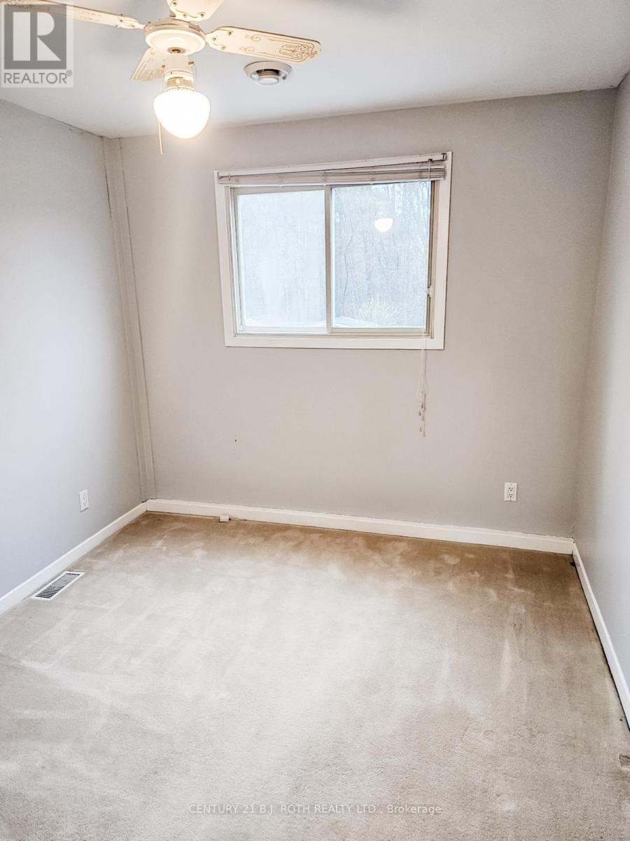 33 Beaumaur Drive, Penetanguishene, Ontario  L9M 1V7 - Photo 12 - S13716254