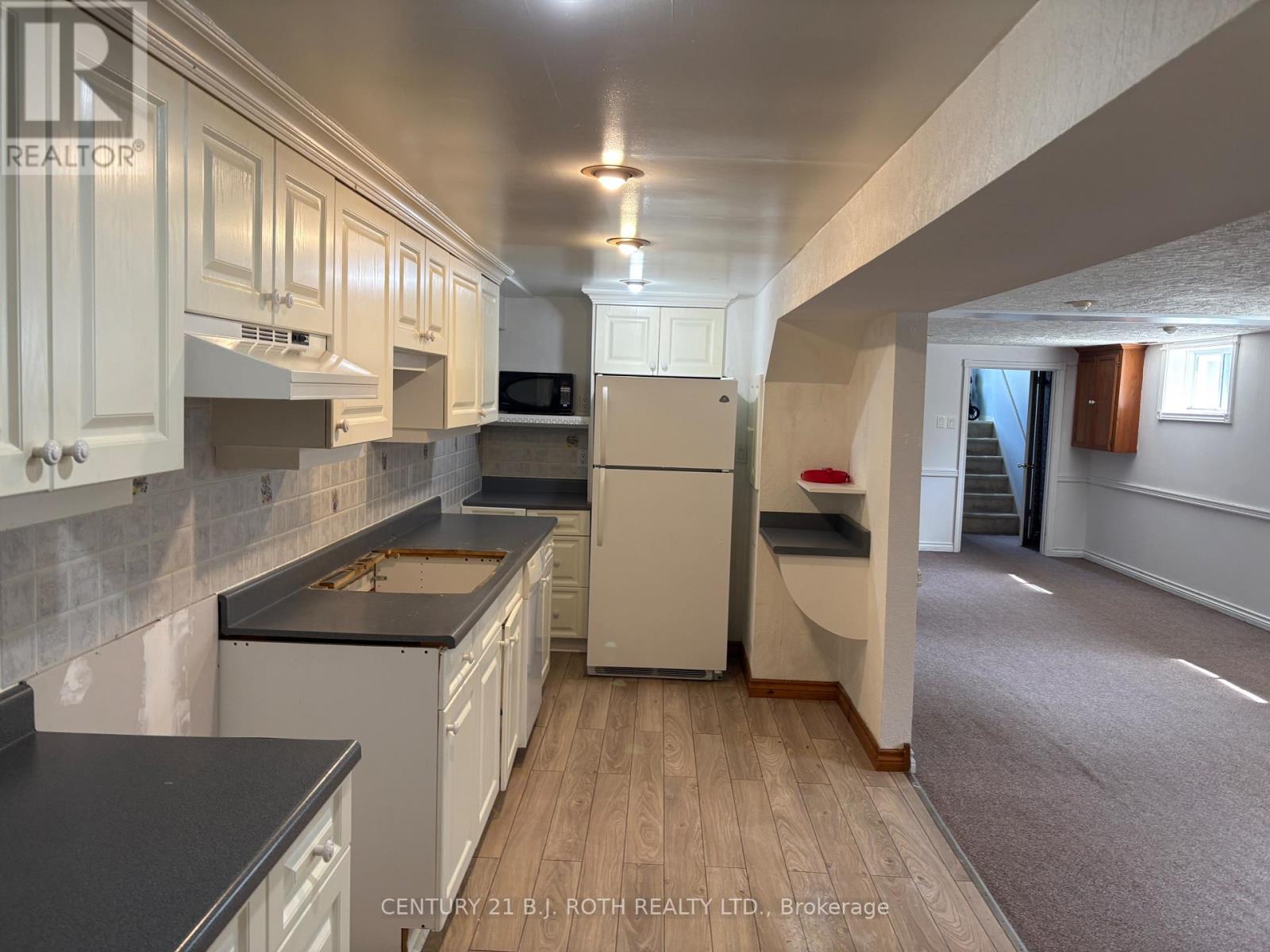 33 Beaumaur Drive, Penetanguishene, Ontario  L9M 1V7 - Photo 22 - S13716254