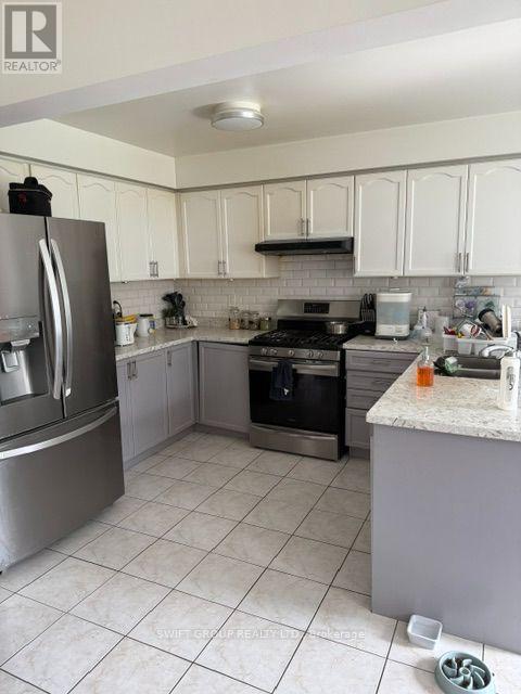 52 Florette Place, Brampton, Ontario  L7A 3G6 - Photo 5 - W13716220
