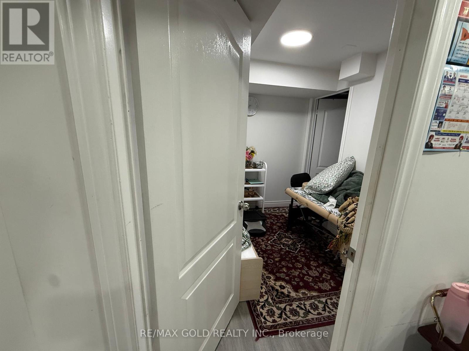 13 Eastway Street, Brampton, Ontario  L6S 6L5 - Photo 19 - W13716242