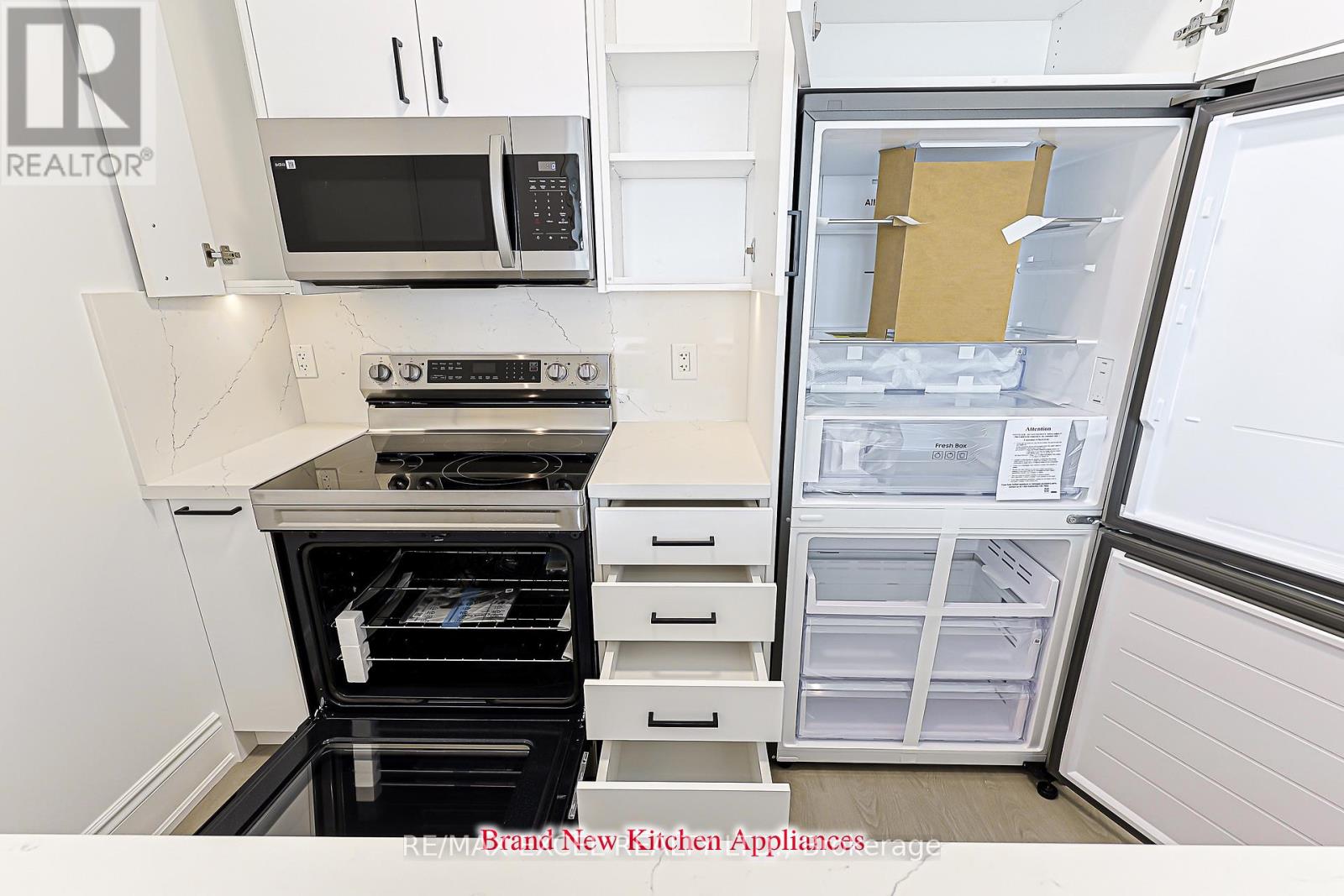 Ph 18 - 25 Greenview Avenue, Toronto, Ontario  M2M 0A5 - Photo 11 - C13713048