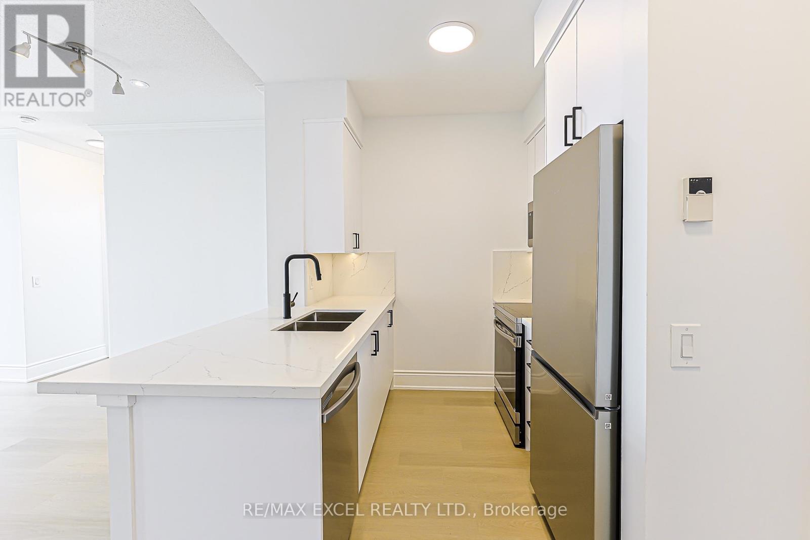 Ph 18 - 25 Greenview Avenue, Toronto, Ontario  M2M 0A5 - Photo 10 - C13713048