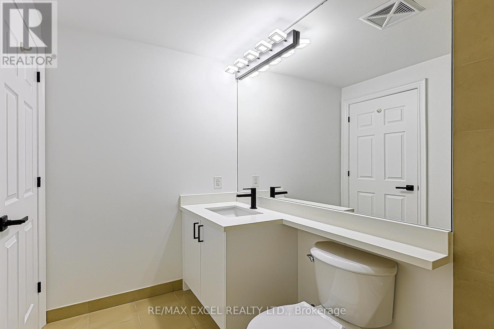 Ph 18 - 25 Greenview Avenue, Toronto, Ontario  M2M 0A5 - Photo 24 - C13713048