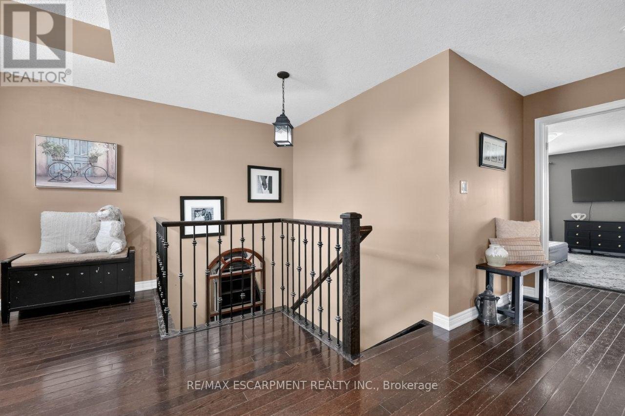 58 Peach Tree Lane, Grimsby, Ontario  L3M 0C1 - Photo 12 - X13715886