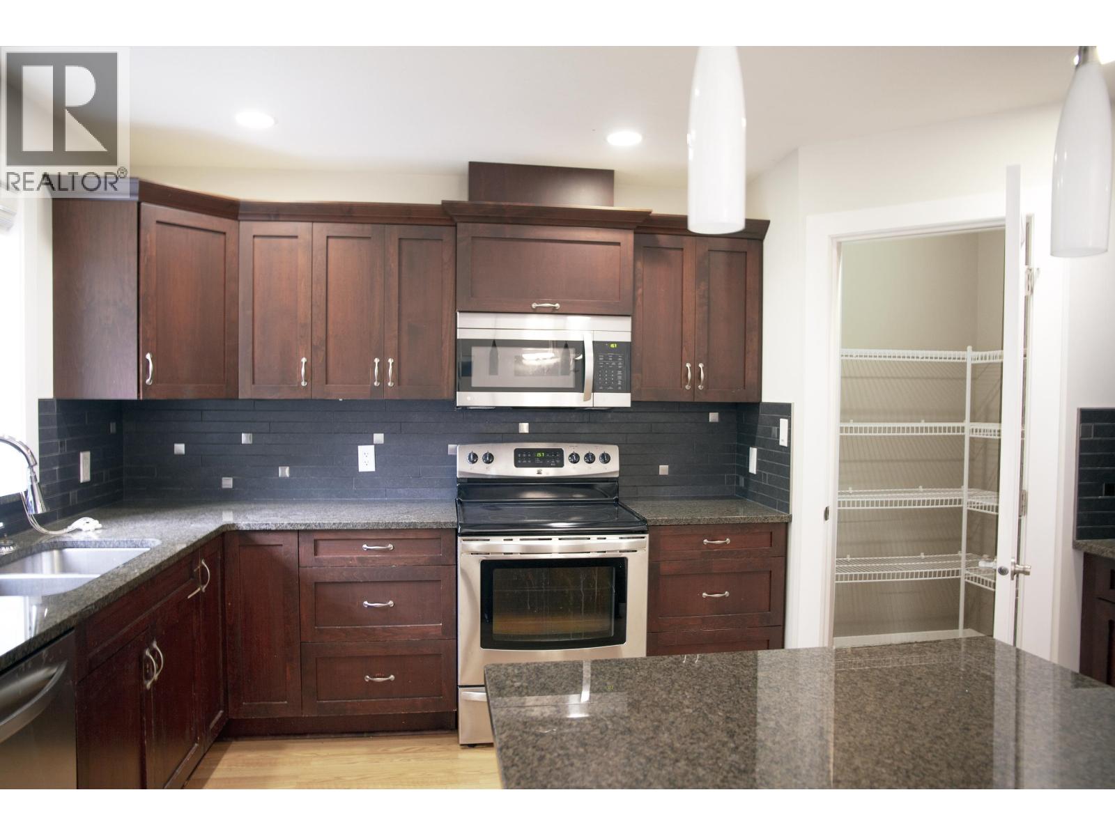 4995 Bay Road, Sechelt, British Columbia V7Z 0E9 - Photo 9 - R3152945