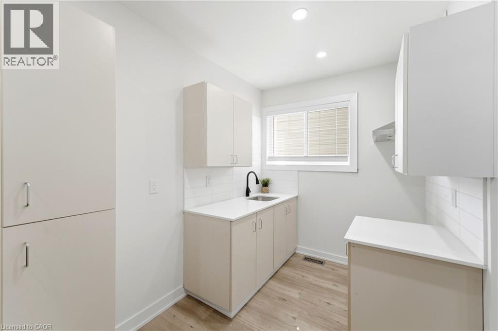 968 Main Street E Unit# Main, Hamilton, Ontario  L8M 1M8 - Photo 4 - 40858649