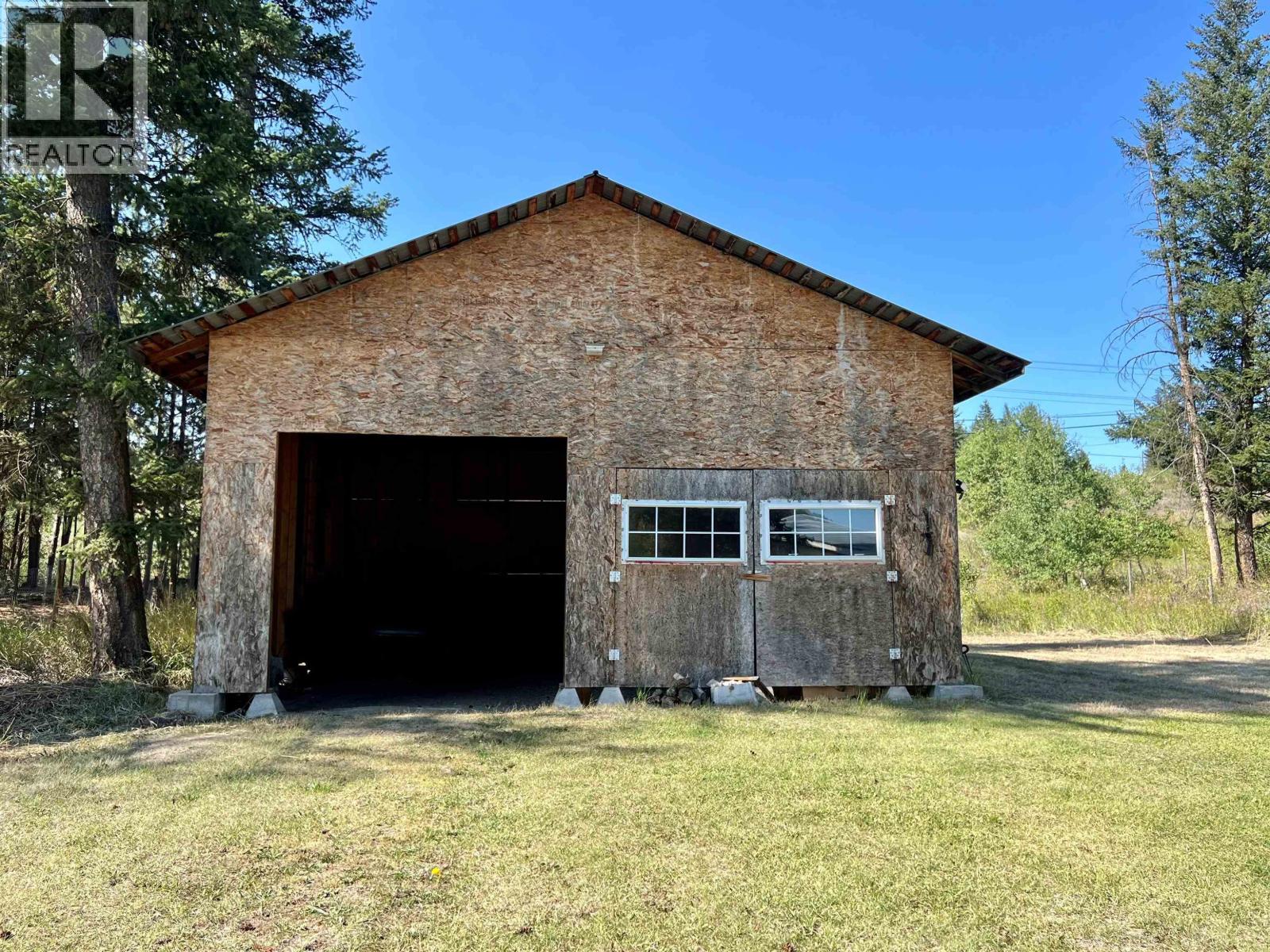 5396 Park Drive, 100 Mile House, British Columbia  V0K 2E1 - Photo 34 - R3159272