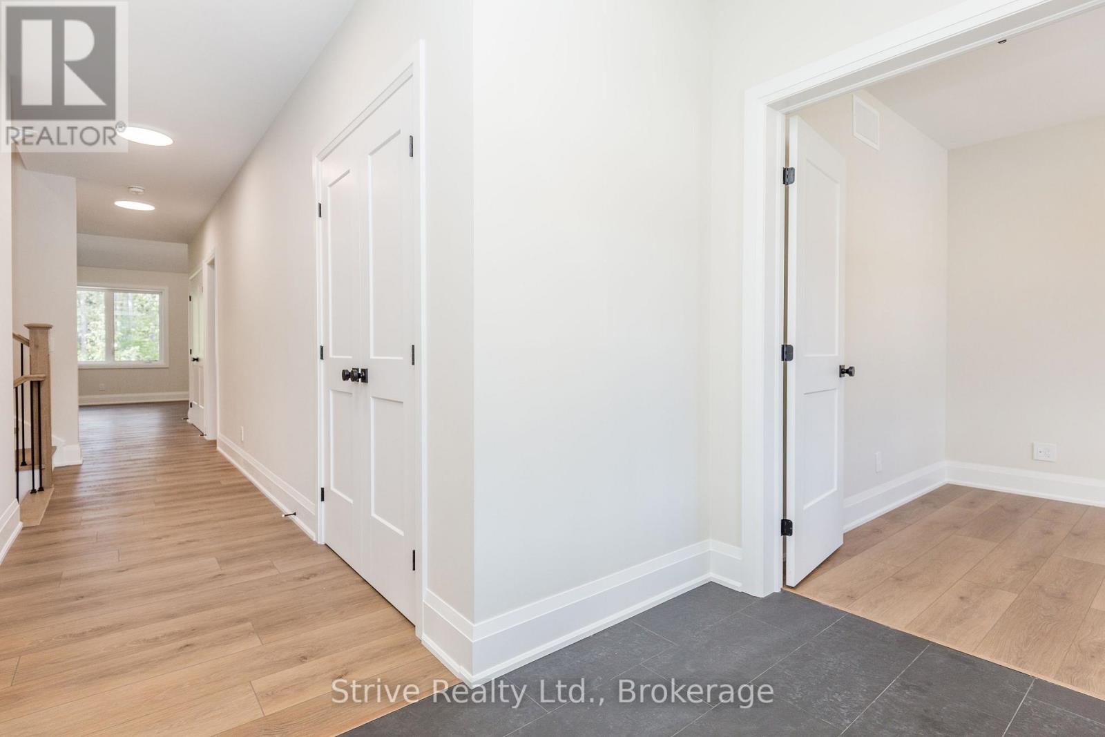 14 Northland Court, Oro-Medonte, Ontario  L9J 1C4 - Photo 6 - S13716272