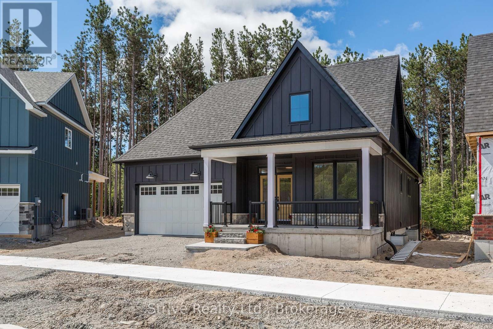 14 Northland Court, Oro-Medonte, Ontario  L9J 1C4 - Photo 1 - S13716276