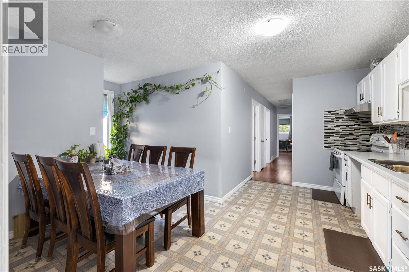 139 Thomson Avenue, Regina, Saskatchewan  S4N 5L2 - Photo 4 - SK046673