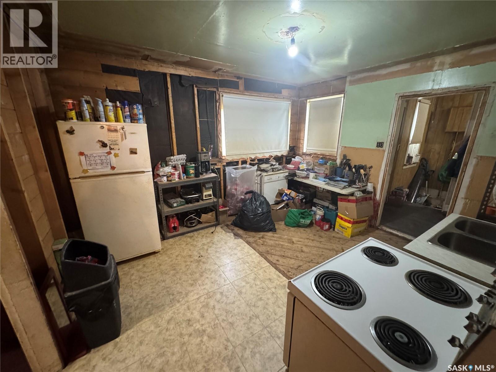 110 Railway Avenue, Strasbourg, Saskatchewan  S0G 4V0 - Photo 4 - SK046555